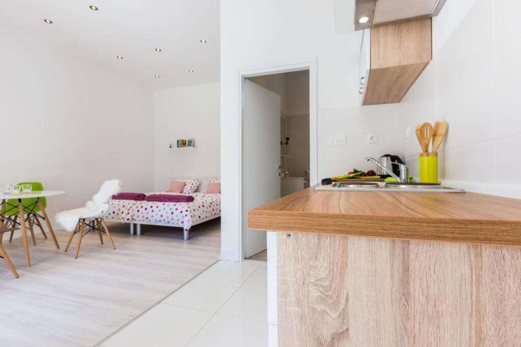 Candy Ap.-Near Center,Bus,Beach+Free Parking Place Zadar Exterior foto